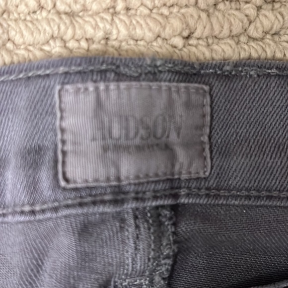 Hudson jeans size 28. Gently worn. Like new. - Picture 3 of 6
